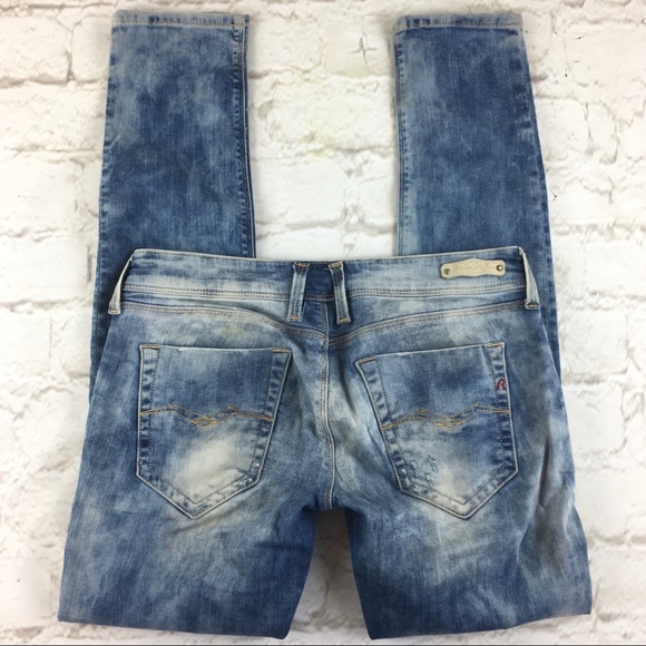 replay jeans store near me